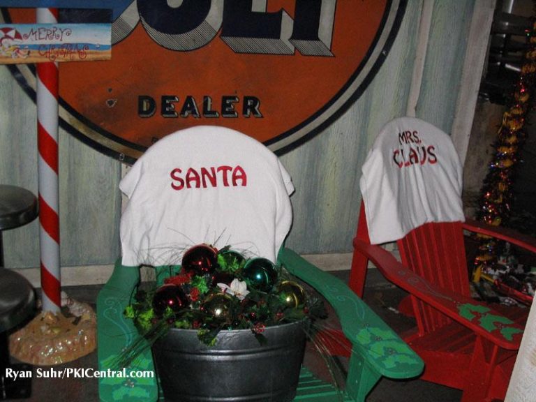 Bubba Gumps, Mr. and Mrs Claus